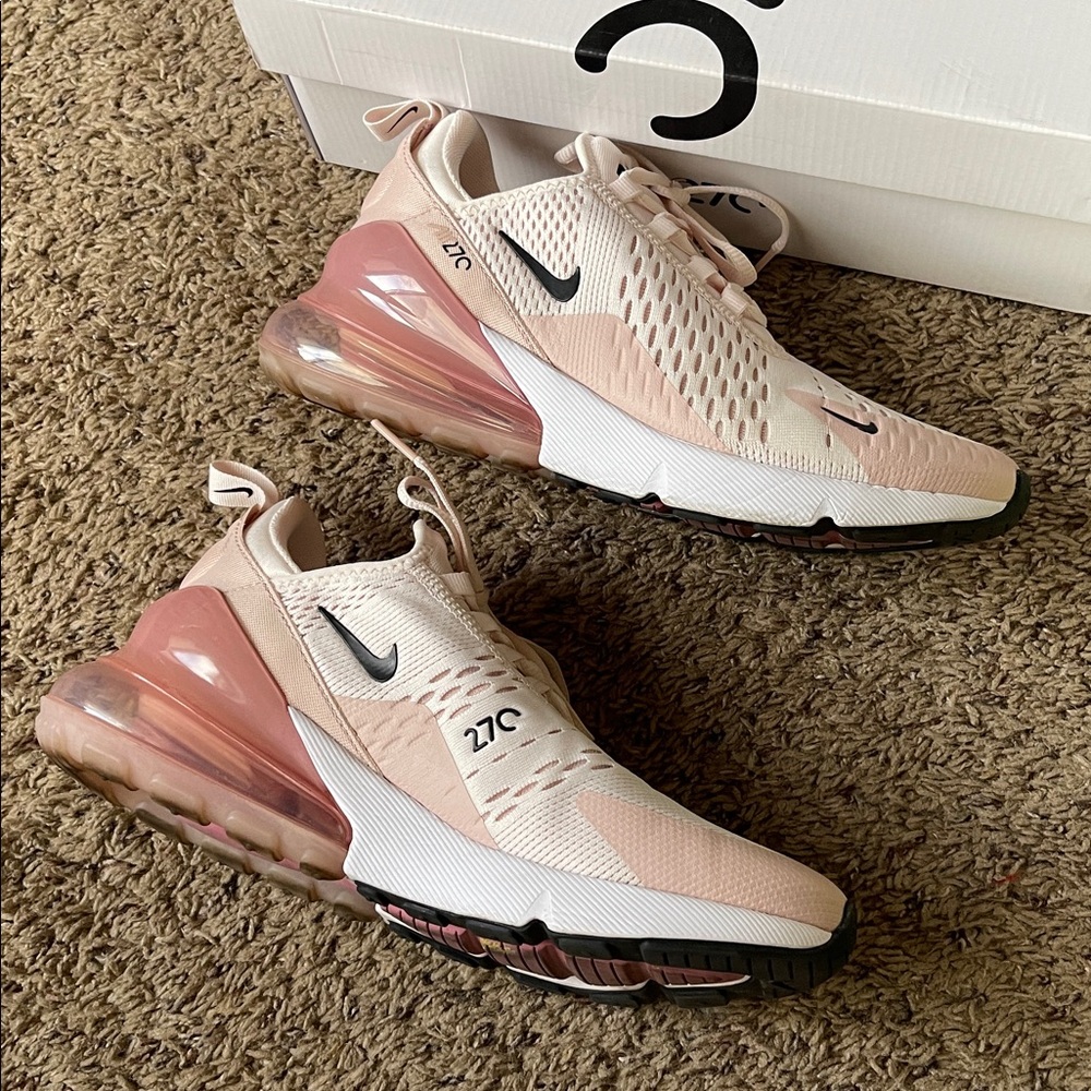 Nike Air Max 270 8.5 - Picture 5 of 10